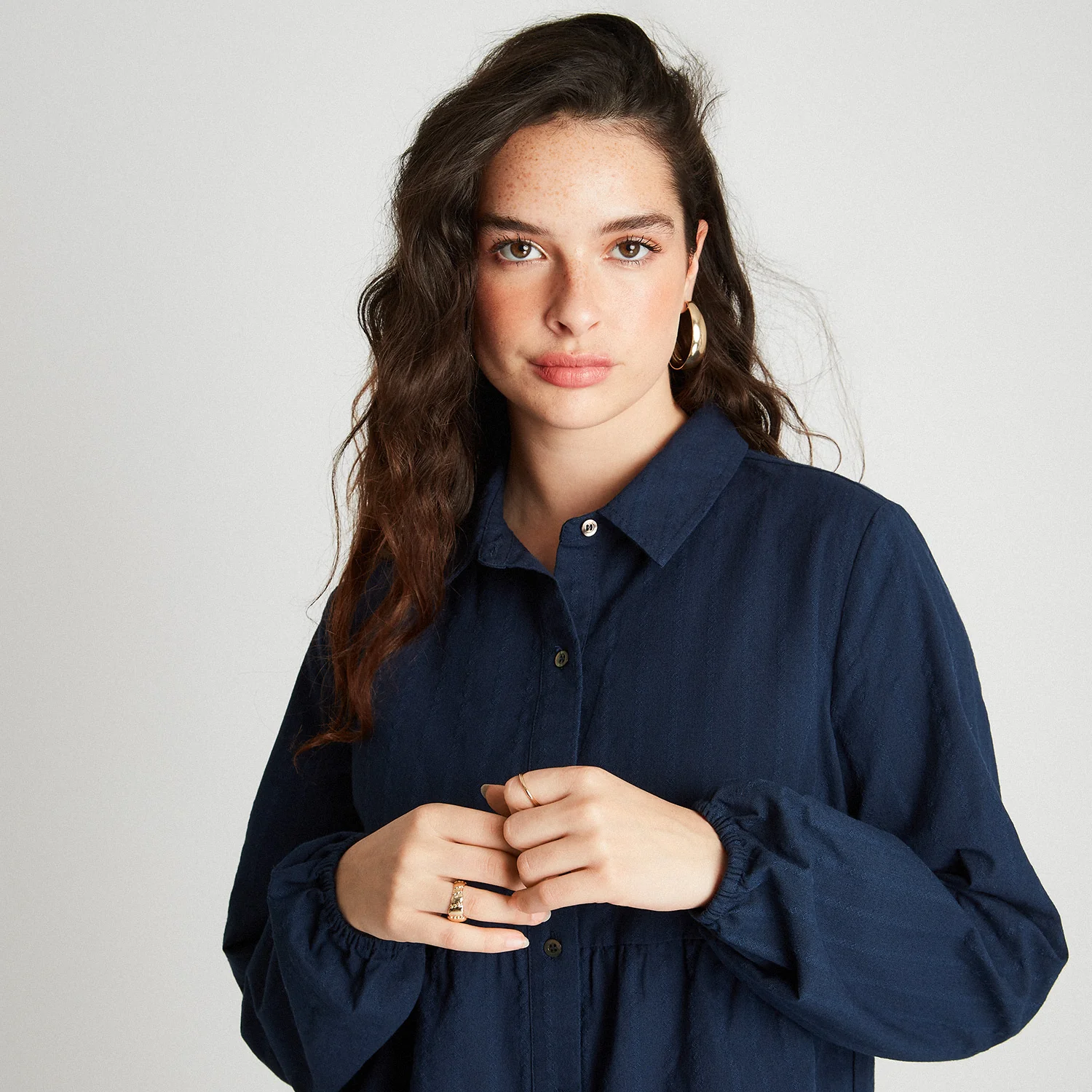 Blusa Manga Larga Tela De Fantasía Azul - Image 3