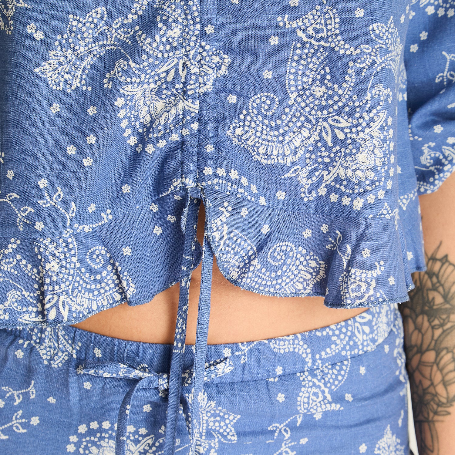 Blusa Azul Manga 3/4 Estampado Mediterráneo - Image 3