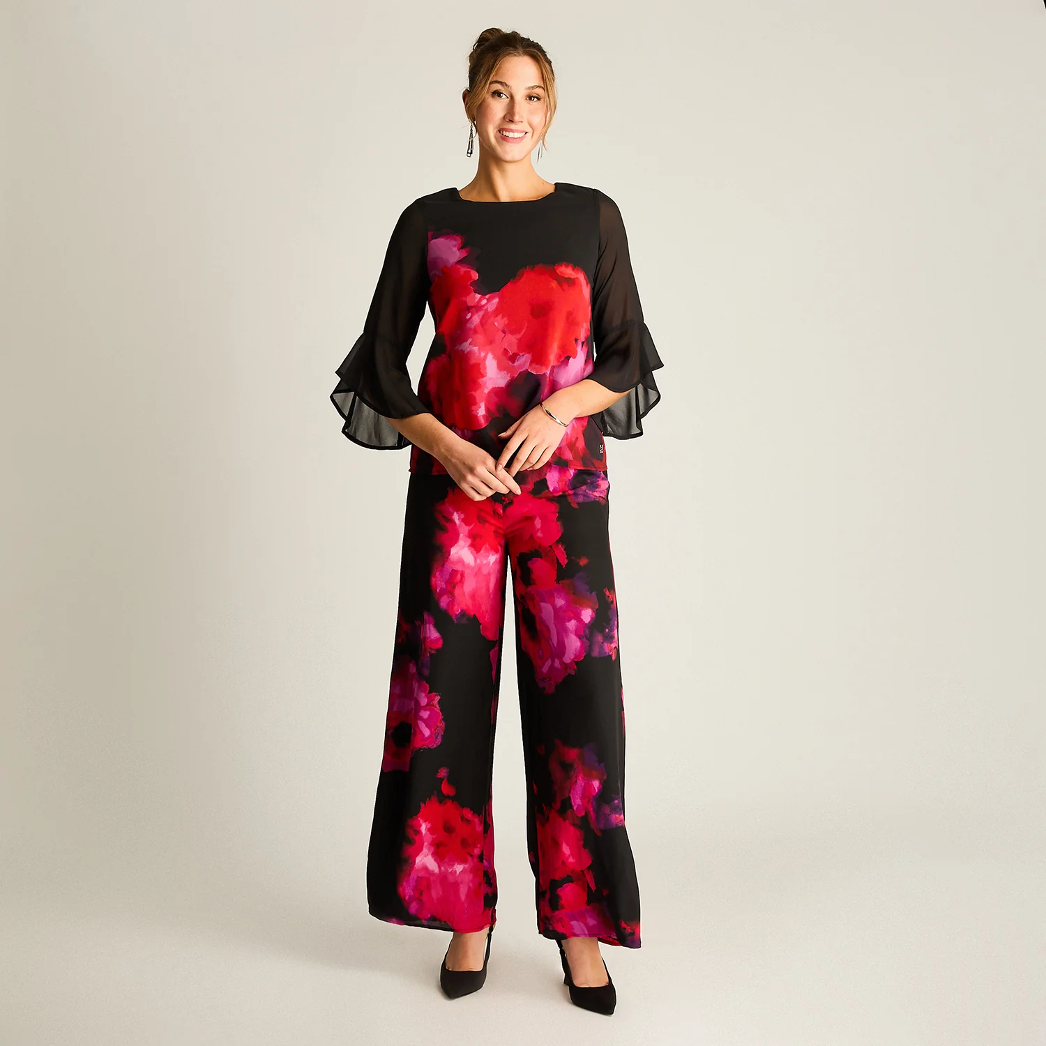 Túnica Floral en Contraste Negro - Image 4