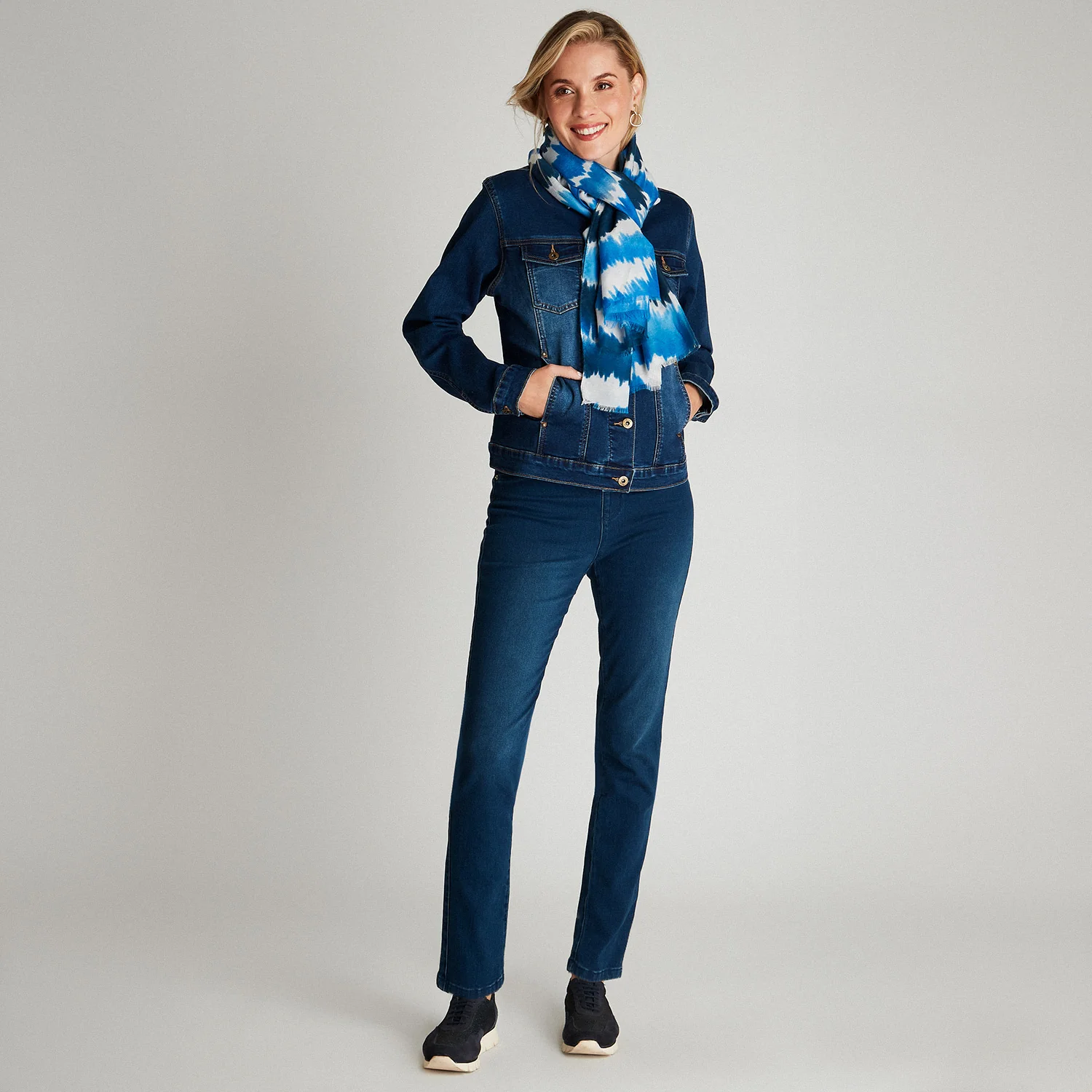 Pañuelo Estampado Azul Tie Dye - Image 4