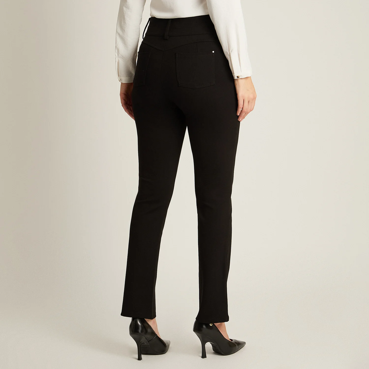 Calza Recta Dos Botones Negro - Image 3