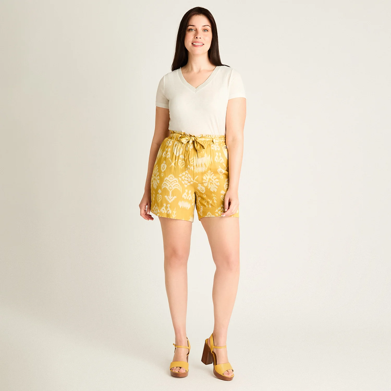 Bermuda Mostaza Corto No Elasticado Calce Normal - Image 4