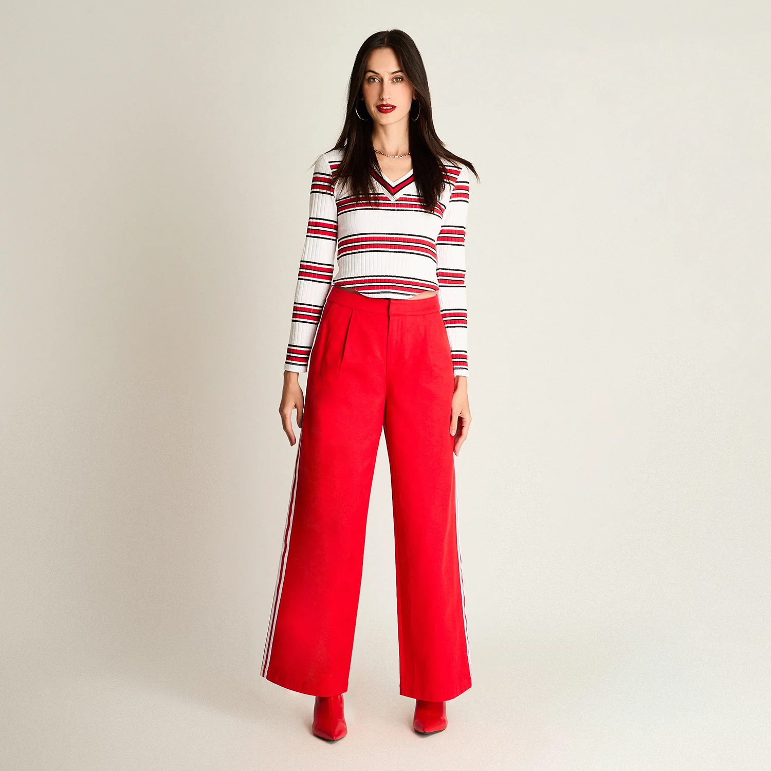 Pantalón Cinta Costado Rojo - Image 4