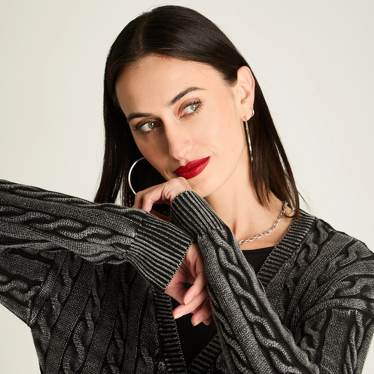 Cardigan Trenzado Con Botones Gris - Image 3