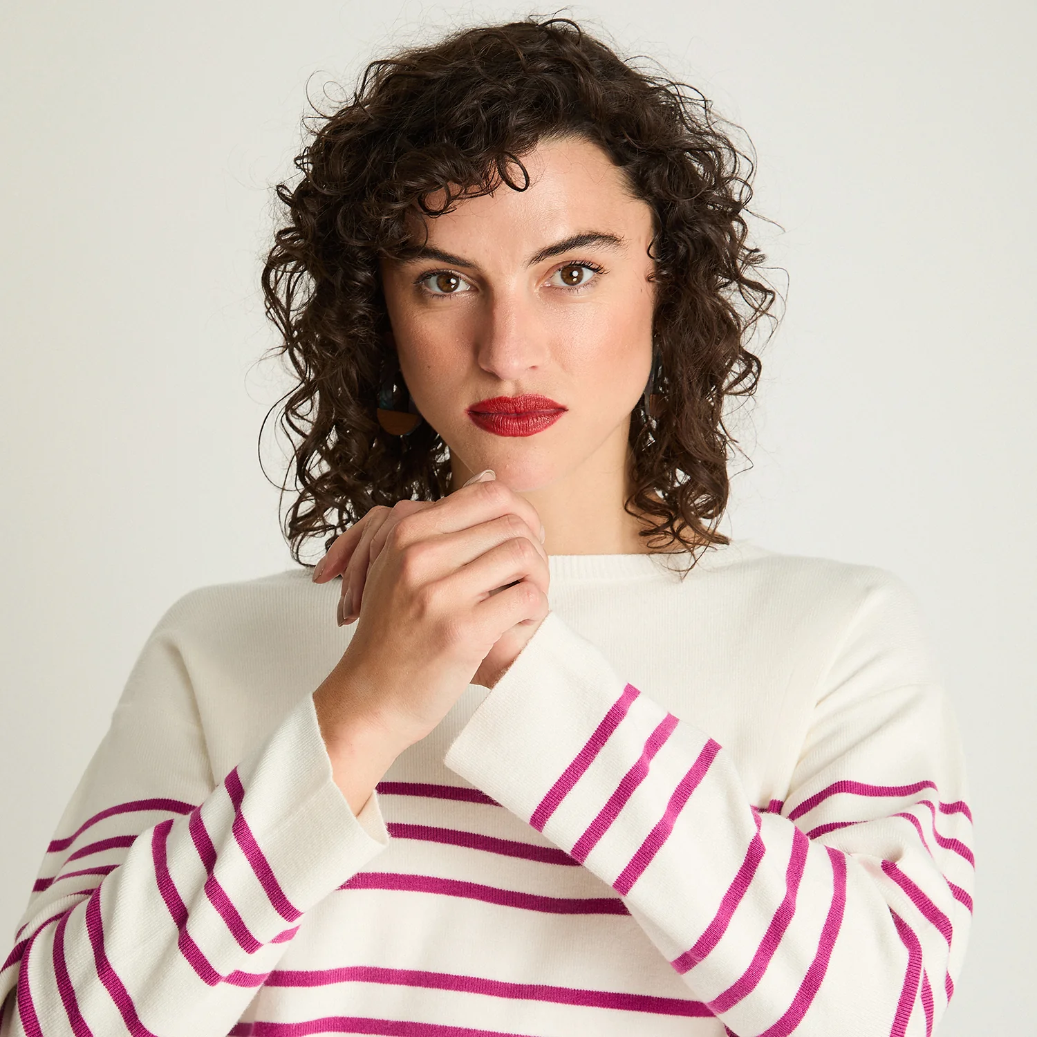 Sweater Cuello Redondo Básico Crudo - Image 3