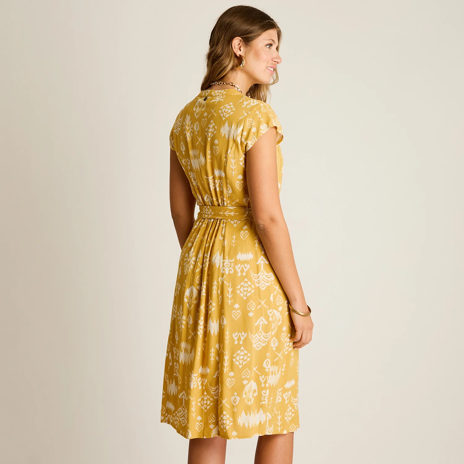 Vestido Midi Mostaza – Fresco, cómodo y de Calce normal - Image 3