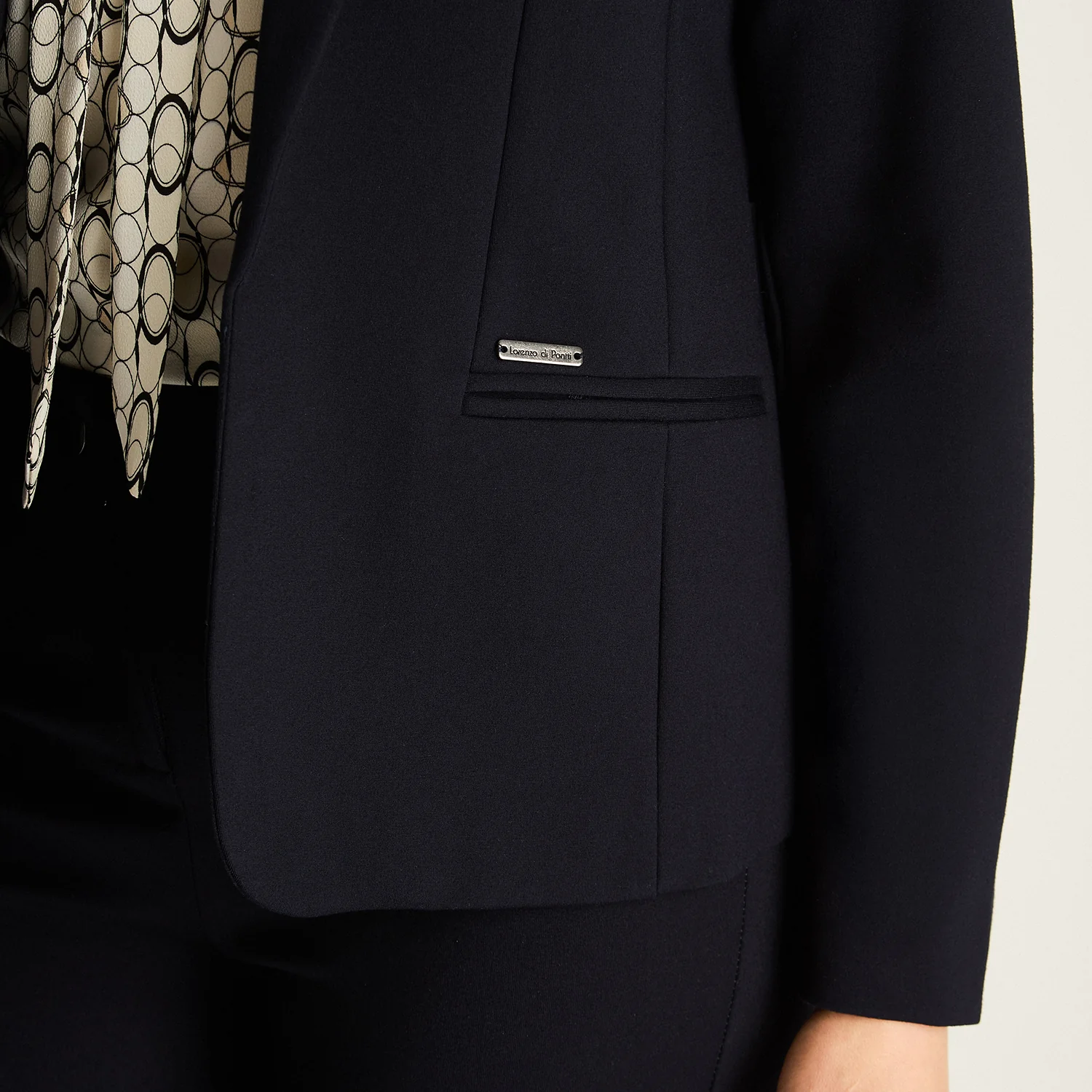 Blazer Azul Entallado - Image 3